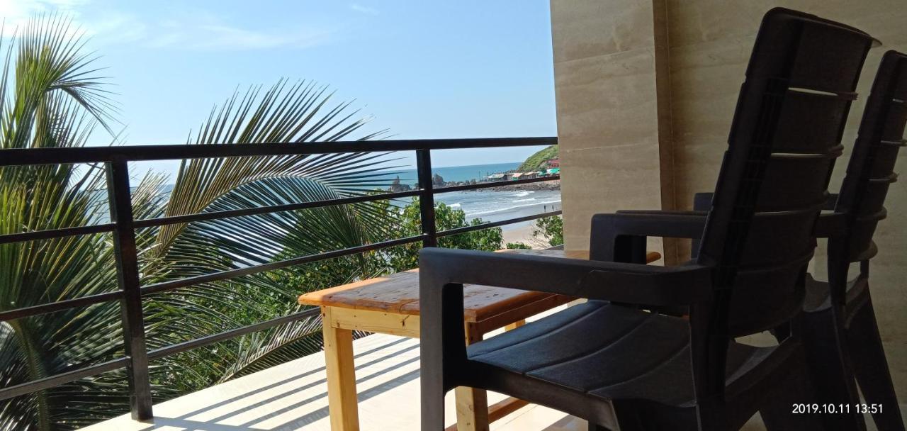 21Coconuts Inn Arambol Εξωτερικό φωτογραφία