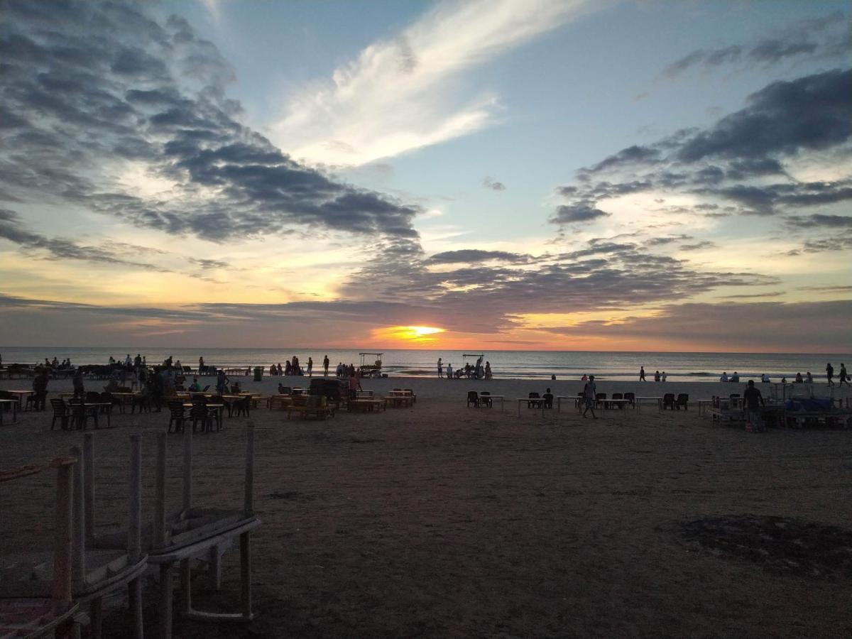 21Coconuts Inn Arambol Εξωτερικό φωτογραφία