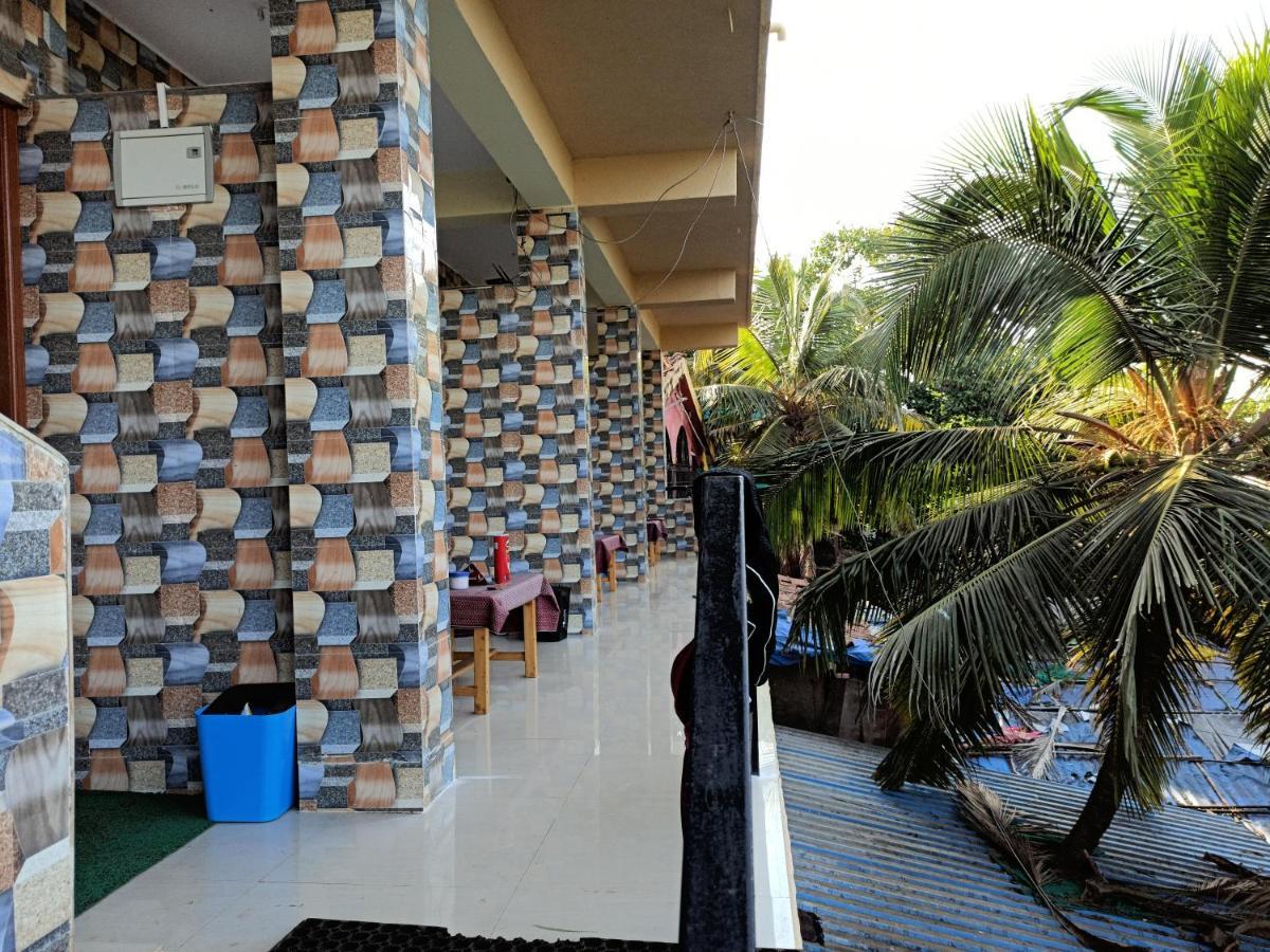 21Coconuts Inn Arambol Εξωτερικό φωτογραφία